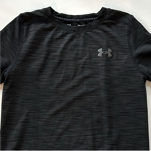 Boys Under Armour Short Sleeve Tee - Picture 2 of 6